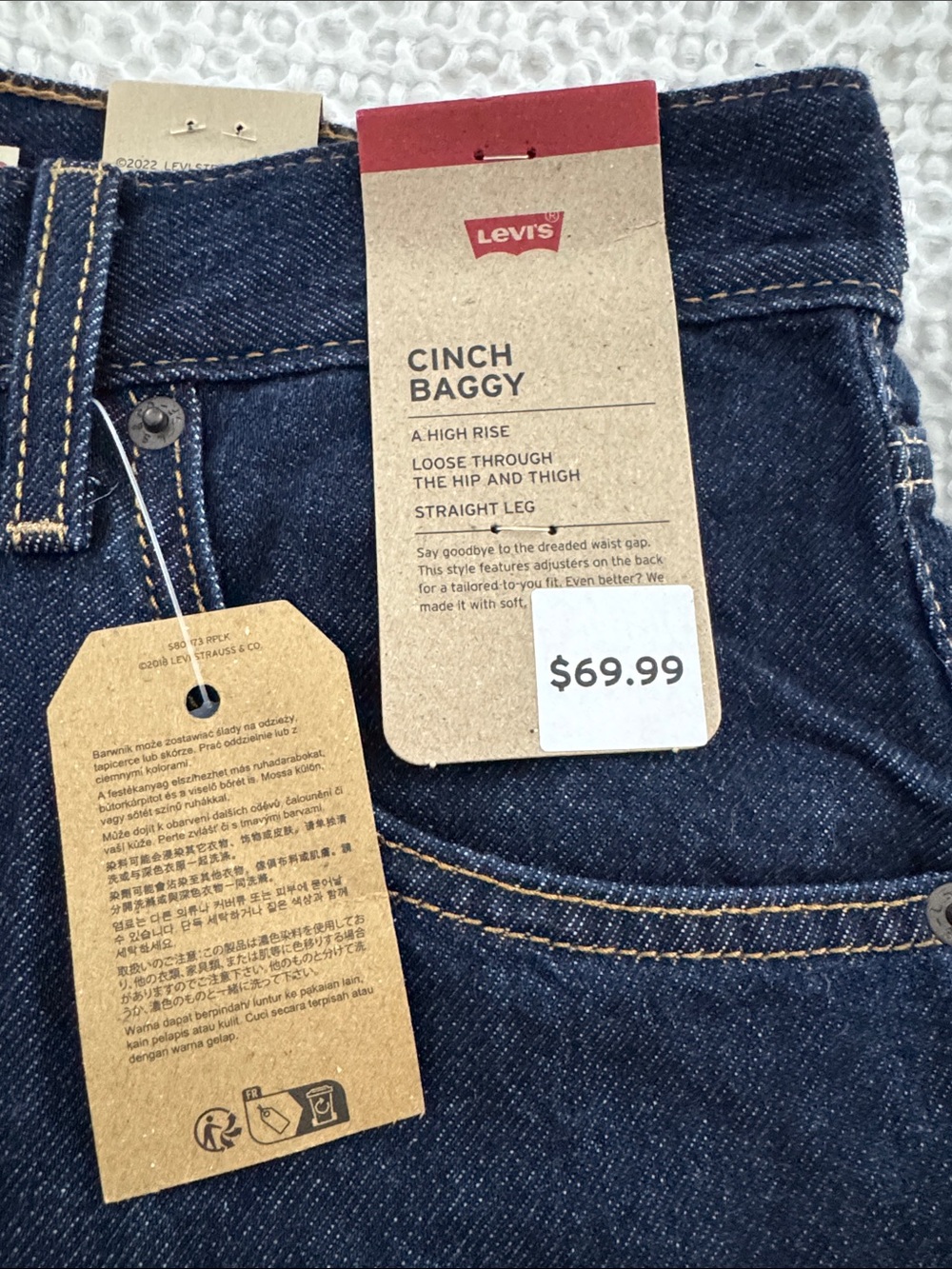 Levi's Women’s Indigo Relaxed Wide-Leg Jeans - Picture 2 of 6